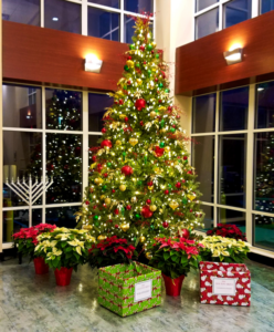 Indoor Commercial Holiday Displays – Festive First Impressions holiday lighting article