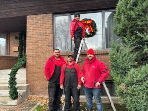 Support Local: Why Your Holiday Lighting Dollars Should Stay in Ottawa holiday lighting article